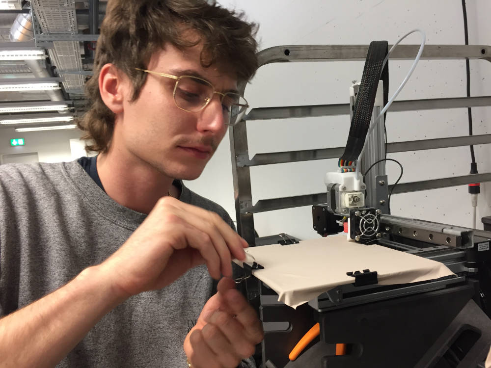 Attaching flexible textile